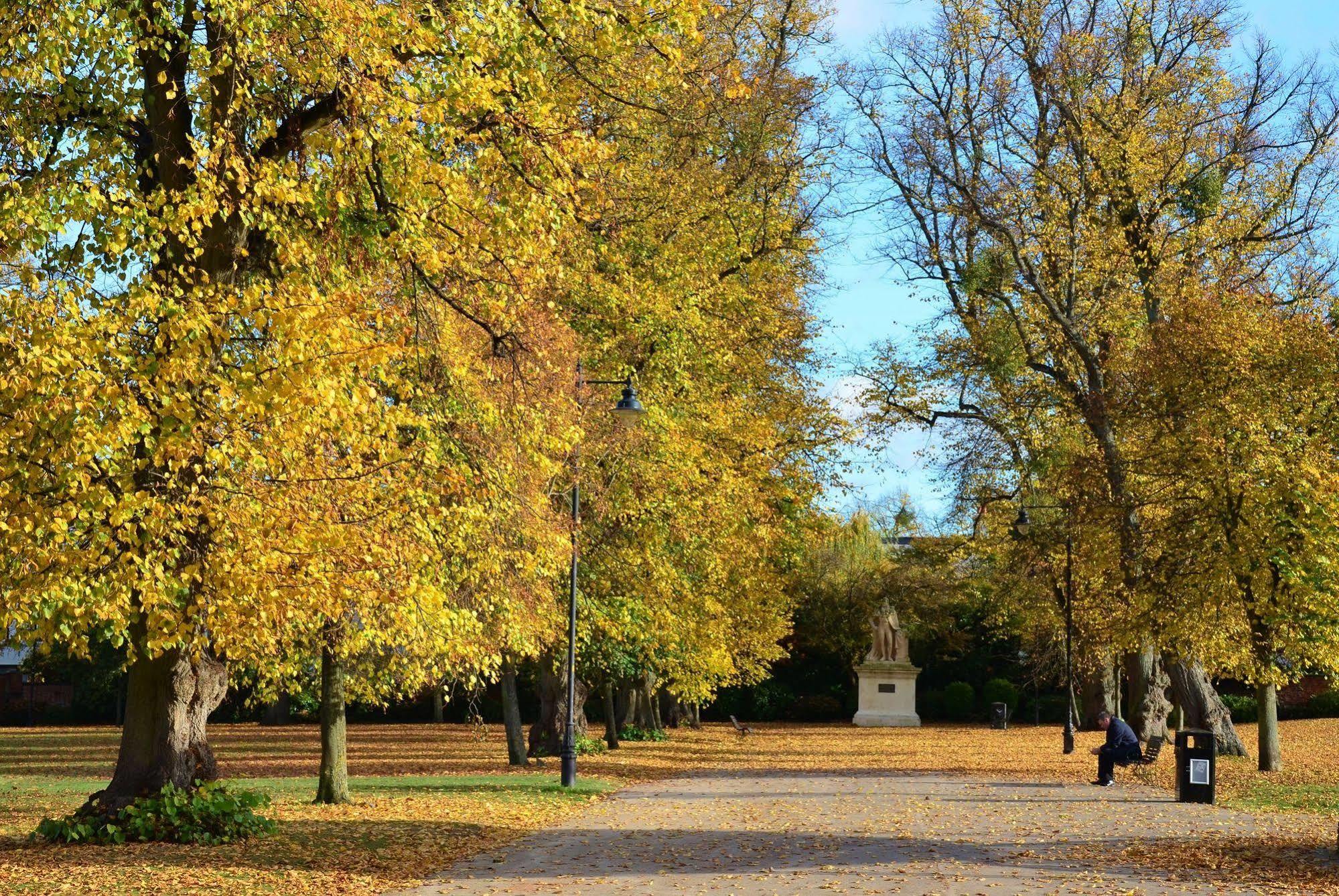 The Montpellier Townhouse Villa Челтнъм Екстериор снимка